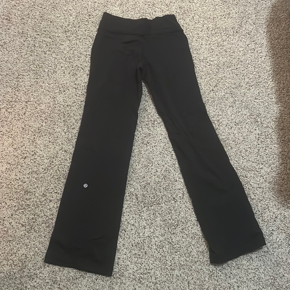LULULEMON CROSS FLARE LEGGINGS SIZE 6